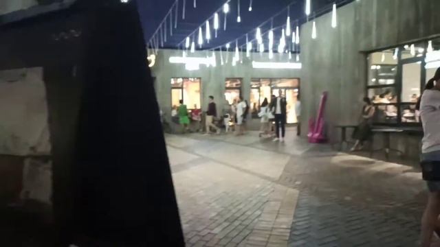 Уфу затопило, а в центре ни капли! Арт квадрат вечером, очень атмосферно! смотреть онлайн