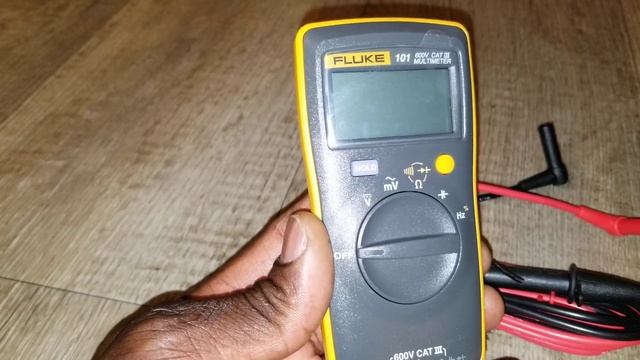 FLUKE MULTIMETER, Fluke 101 BASIC DIGITAL MULTIMETER REVIEW смотреть онлайн