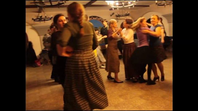 Вальс. Відэа. Капэла На таку & СІТА (Беларускія народныя танцы для забавы і навучання) смотреть онлайн