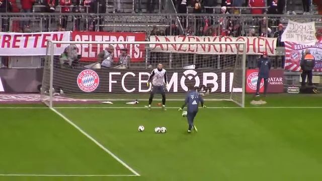 Manuel Neuer Warm Up//разминка Мануэля Нойера