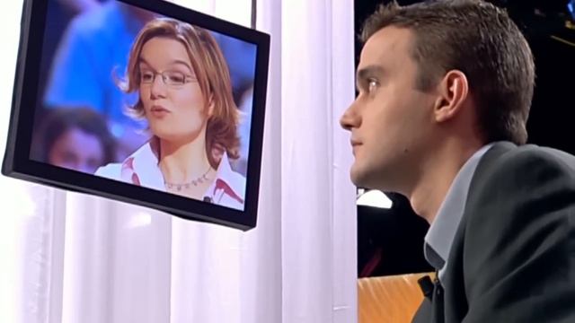 Il est amoureux de sa collègue, et il va lui dire смотреть онлайн