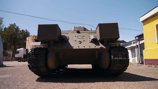 В Саянск прибыл танк Т-34 смотреть онлайн