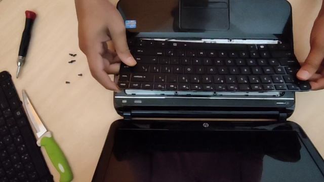 how to replace hp pavilion sleekbook 14-b00ee keyboard and batteries смотреть онлайн