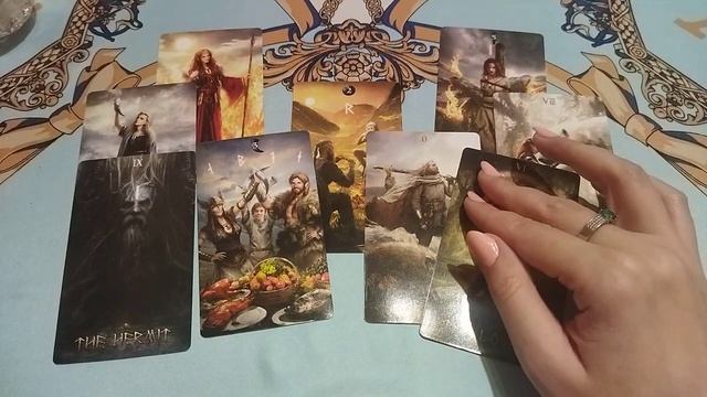 ЛЮБОВНЫЙ ТРЕУГОЛЬНИК. ЧТО У НЕГО С СОПЕРНИЦЕЙ? смотреть онлайн