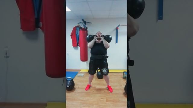 Жим гирь 40+40 кг, на 19 раз! смотреть онлайн