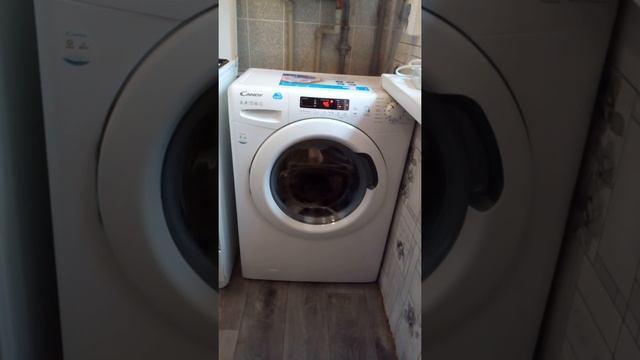 Стиральная машина Candy CS34 1052 смотреть онлайн