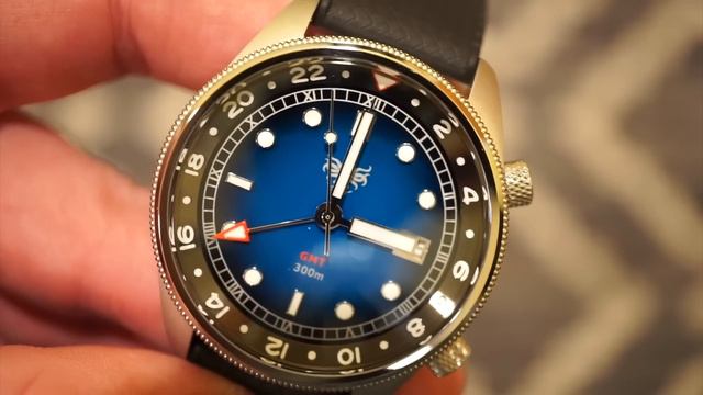 PHOIBOS GMT EAGLE RAY Watch Review - Very Nice 300M Dive Watch смотреть онлайн