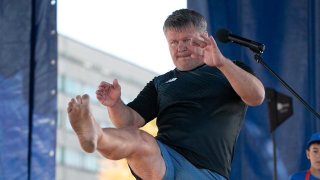 Легенды спорта и боевых искусств. Олег Тактаров смотреть онлайн