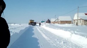 "Занесённые снегом" чистят улицу от снега РОТОРОМ К-700 (взаимная подписка 2022)