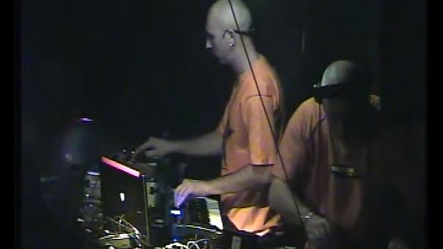 2006. Martin Landers DJ set. Club Bambula. Zelenograd. Russia смотреть онлайн
