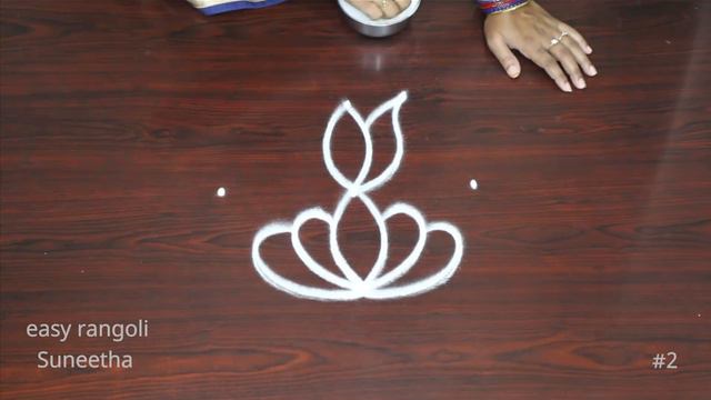 2 creative easy lotus muggulu designs with 3 dots || Simple kolam rangoli by Suneetha смотреть онлайн