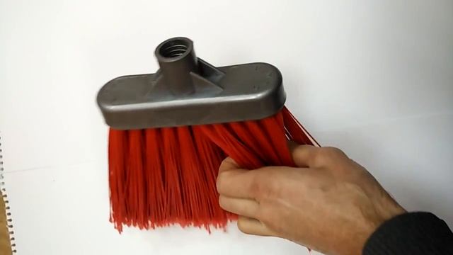 Щетка (метла) для подметания с длинной жёсткой щетиной смотреть онлайн