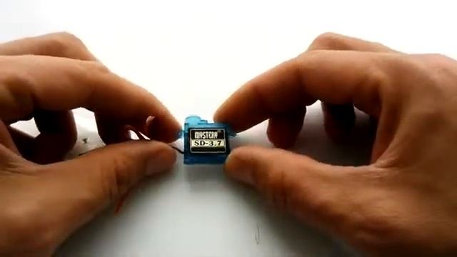 Тайна 3.7G мини серво, включая аксессуары (0,7 кг смотреть онлайн