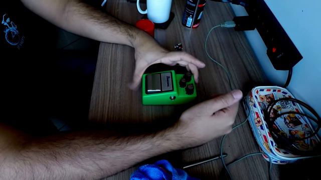 Behind The Rig #7 - Abrindo um Tube Screamer TS9 смотреть онлайн