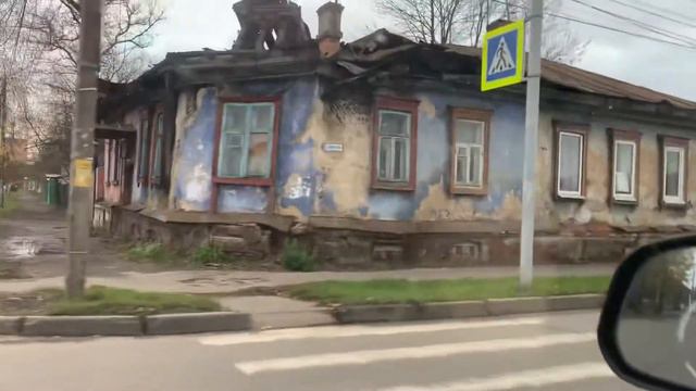 Старые дома погружаются в грунт смотреть онлайн