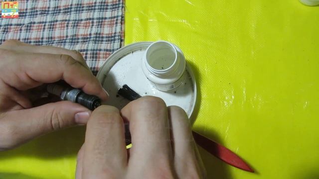 ✅ Очистка свечей зажигания: КИСЛОТА & ОЧИСТИТЕЛЬ карбюратора / Мелкий ремонт смотреть онлайн