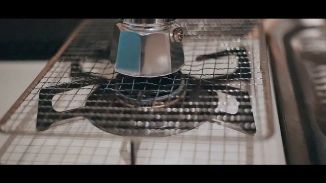 Cafeteira Mini Express 1 Xícara Bialetti смотреть онлайн