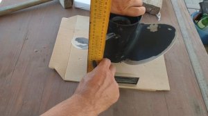 простой способ выровнять винт лодочного мотора в домашних условиях до рабочего состояния