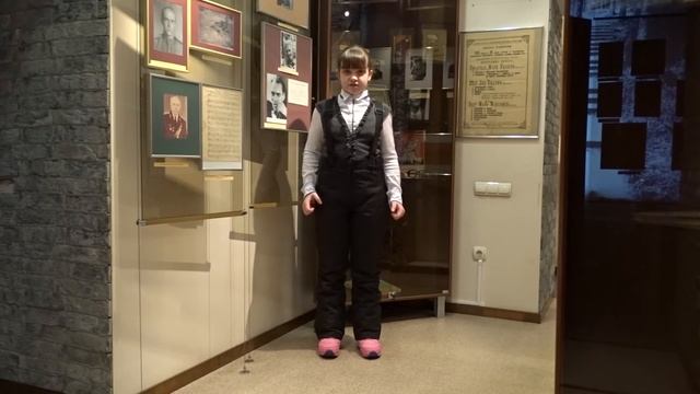 Александр Твардовский. Спасибо моя родная земля. Читает Эртель Лиза в проекте Поэзия в музее.042 смотреть онлайн