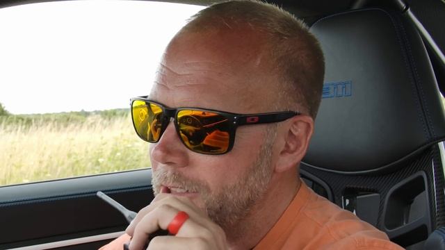 Новый Lamborghini Sterrato против Porsche 911 Dakar: ГОНКА смотреть онлайн