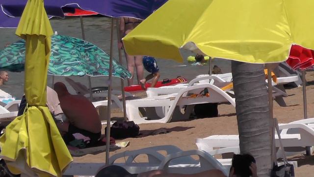 Сегодня 2 июля 2020 в Геленджике Аншлаг как на море так и в городе толпы людей смотреть онлайн