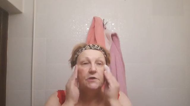 День 41 42 43 44 45 46 47 48 49 вечер. Шаг за шагом своими руками моложе на 10 лет. Минимальный ухо