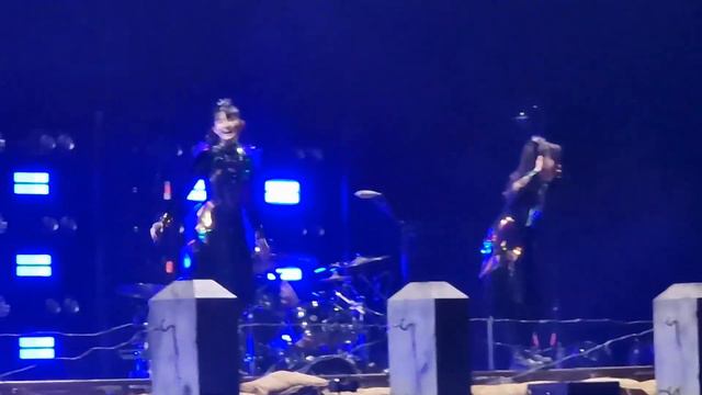 Babymetal Copenhagen Royal Arena 2023, Music went silencend in the middel of Monochrome. смотреть онлайн