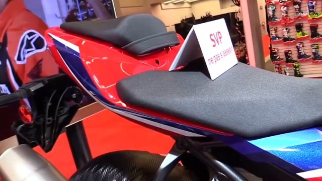 2020 Honda CBR1000RR Fireblade Accessorized Premium Rare Features Edition First Impression смотреть онлайн