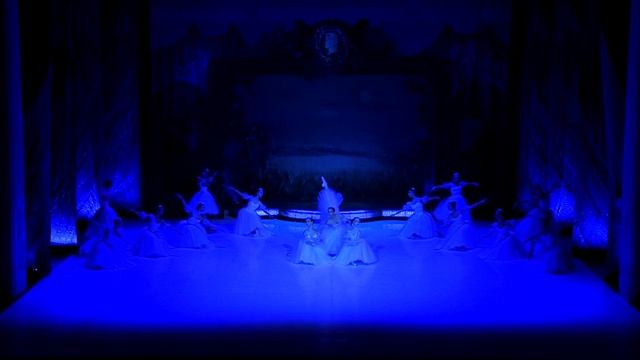 В.А. Моцарт «Маленькая ночная серенада». «Романтический балет». Хореография Г. Ледяха смотреть онлайн