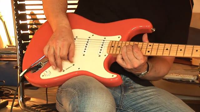 Fender Stratocaster Custom Shop Ltd. Edition "California Beach" смотреть онлайн