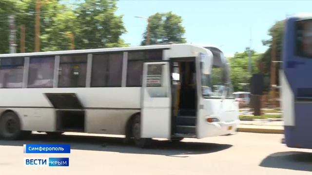 Первые за 8 лет регулярные автобусные рейсы соединили Херсонщину, Запорожье и российский Крым. смотреть онлайн