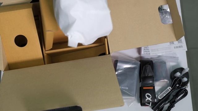 Sony A7r IV unboxing #new #sonyAlpha #sonyA7rIV #unboxing #trending #ofw #ofwvlog смотреть онлайн