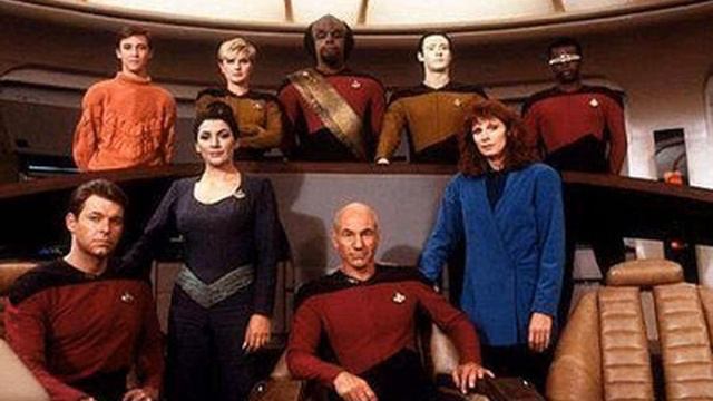 Episode 308 - Here's To The Finest Crew In Starfleet! смотреть онлайн