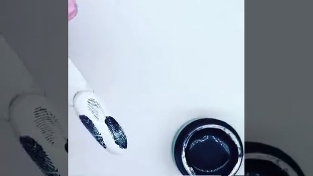 Луи Филипп МК «Отпечатки» смотреть онлайн