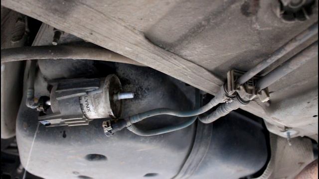 Замена топливного фильтра на Peugeot 408 1,6 Пежо 408 2012 года смотреть онлайн