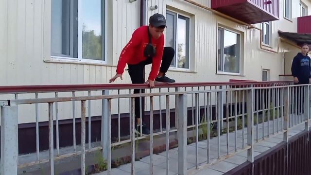 ПАРКУР. DANIR Чуть не сломал НОГУ. смотреть онлайн