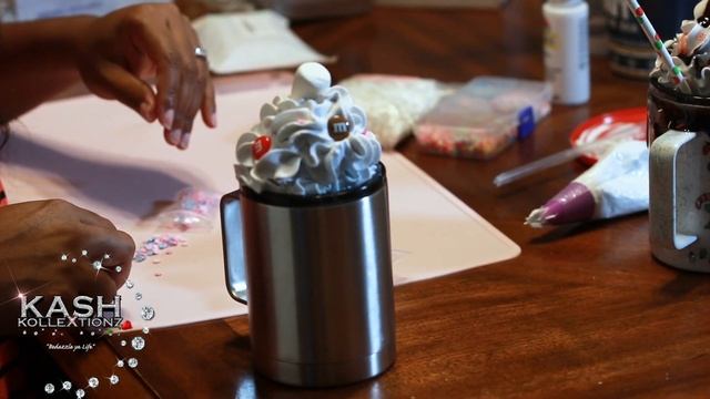 DIY FAUX WHIPPED CREAM DRIP TUMBLER TUTORIAL: WITH SPRINKLESK, EPOXY RESIN, CHRISTMAS Part 2 смотреть онлайн