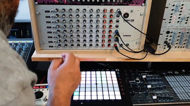Combo I Like: Vermona Drm1MkIII With Novation Launchpad Pro Mk3 смотреть онлайн