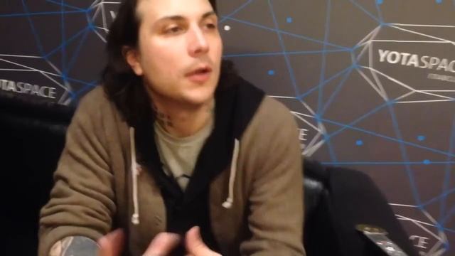 Frank Iero смотреть онлайн