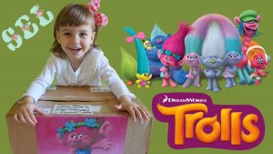 ТРОЛЛИ открываем ОГРОМНУЮ ПОСЫЛКУ с ПОДАРКАМИ от РОЗОЧКИ