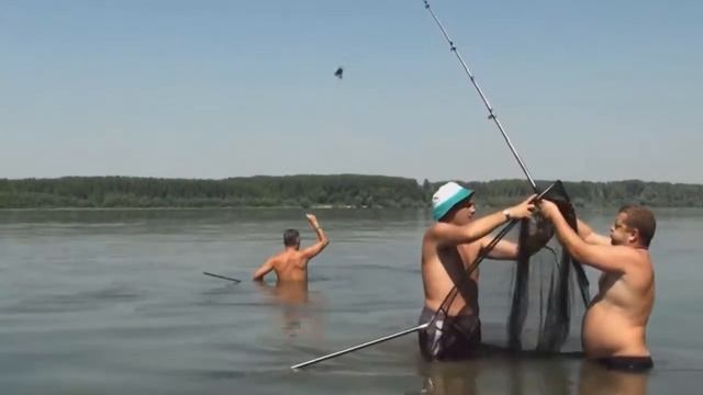 ОГРОМНЫЙ АМУР! СКВОЗЬ ПОДСАК!!! Это надо видеть!!!HD 2019 смотреть онлайн