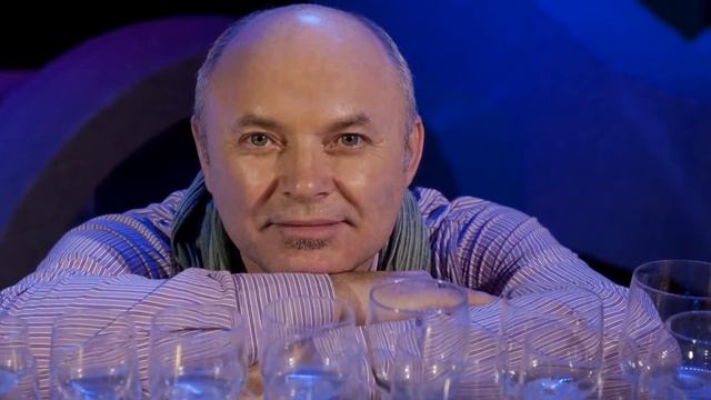 Тимофей Винковский. Хрустальная гамония. Игра на бокалах смотреть онлайн