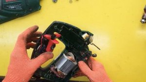 Лобзик Bosch PST 900 PEL . Двигатель работает, но шток не движется.