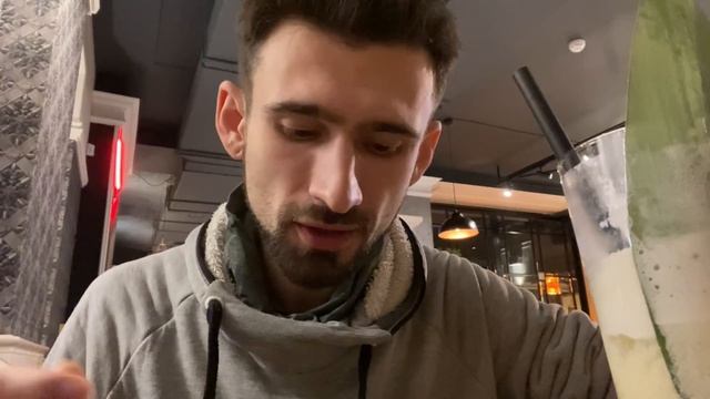 Метаконтент/ хапугивлог/ нахдворцы! Гуляем по центру Питера перед протестами смотреть онлайн