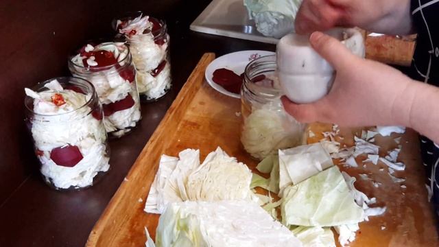 Заготовки из капусты. Маринованная капуста со свеклой.Зимой будет нам вкуснятка смотреть онлайн