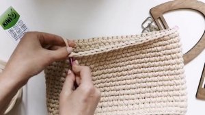 Сумка с деревянными ручками из трикотажной пряжи мастер-класс