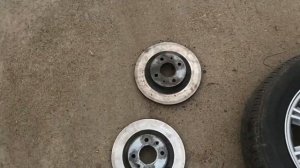 Приора 2.Никогда НЕ СТАВЬТЕ такие ТОРМОЗНЫЕ ДИСКИ.Замена тормозных дисков и широкие рамки на номера