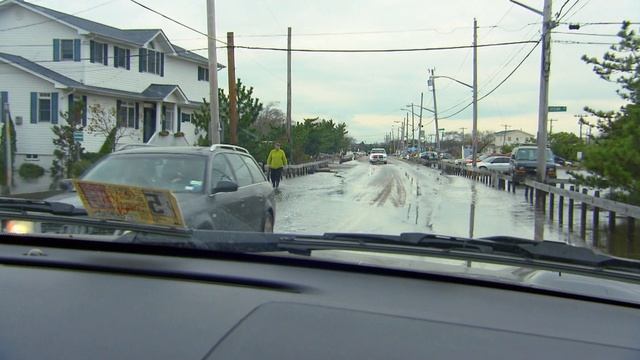 Разрушительный ураган Сэнди (документальный фильм, 2012)