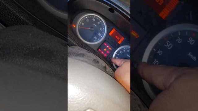 Remise a zero Renault Kangoo 1.5Dci 2007 reset oil Renault смотреть онлайн