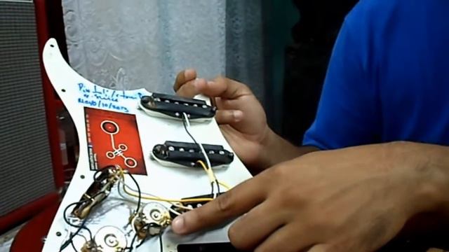 Pickups Stratocaster vs Lace Sensor ((Unboxing - Instalacion - Comparacion)) смотреть онлайн
